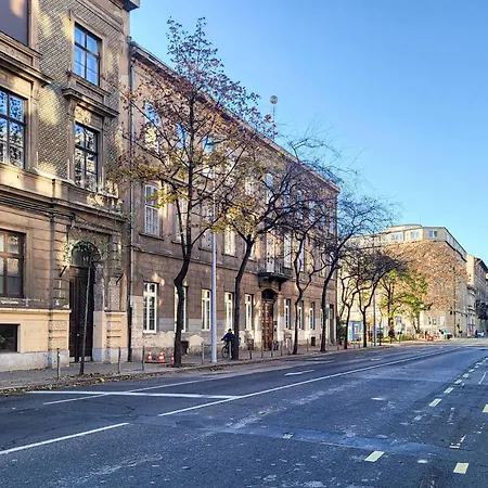 Very - Calm - Modern Design